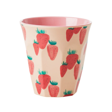  Medium Becher - Hellrosa - Strawberry Print